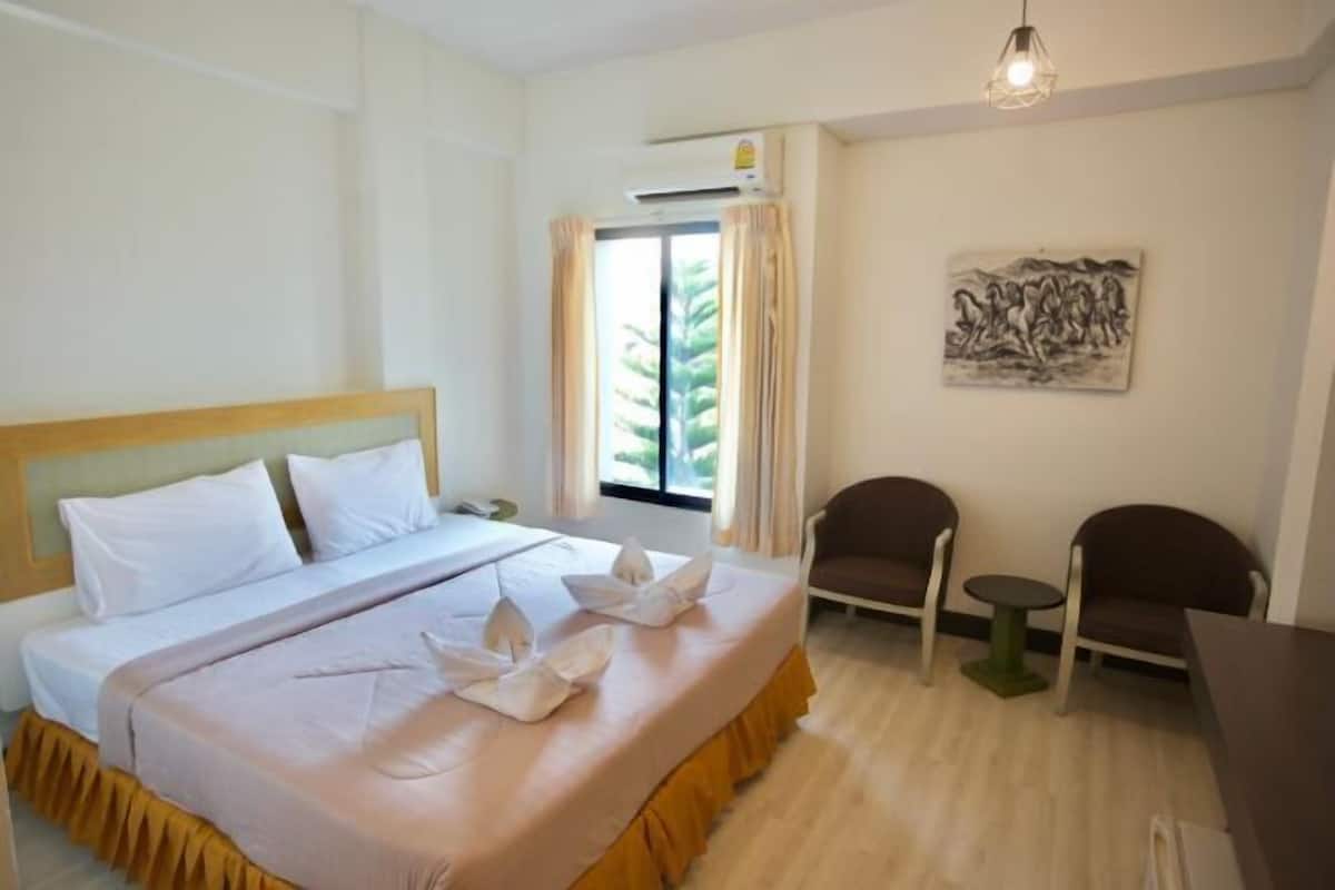 1 bedroom, desk, free WiFi