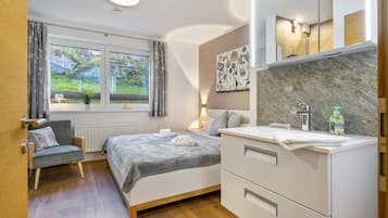 3 Schlafzimmer, Bügeleisen/Bügelbrett, kostenloses WLAN, Bettwäsche