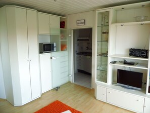 Interior - Apartment 'Korthals 41' with Balcony (Wangerland)