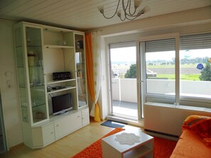 Télévision, chaîne hi-fi