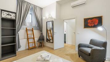 3 Schlafzimmer, BĂŒgeleisen/BĂŒgelbrett, WLAN, BettwĂ€sche