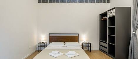 3 soverom, strykejern/-brett, wi-fi og sengetøy