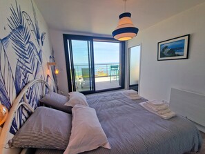 4 chambres, fer et planche à repasser, Wi-Fi gratuit, draps fournis