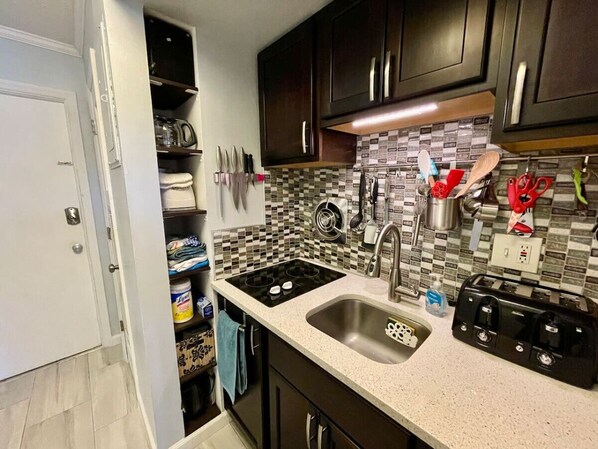 Fridge, microwave, oven, dishwasher