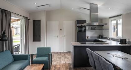 Chalet With Private Jetty