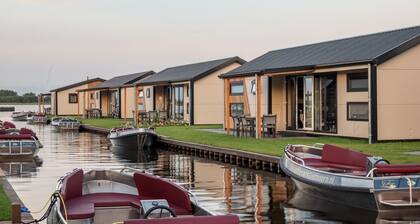 Chalet With Private Jetty
