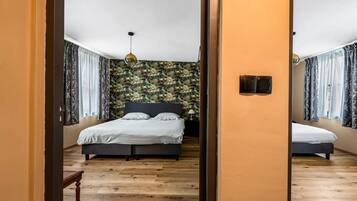 5 bedrooms, free WiFi