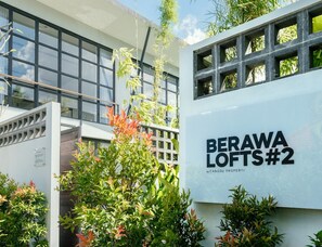 Front of property - Berawa Loft 10 by Betterplace (Canggu)