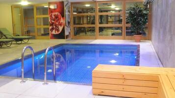 Innenpool, Außenpool