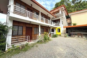 Unclassified image, 4 of 12, button - Camp Saint John Hotel La Union (San Juan)