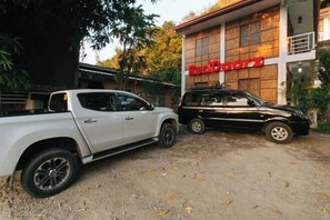 Estacionamento sem manobrista (sujeito a cobrança)