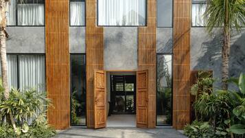 Bagian depan properti