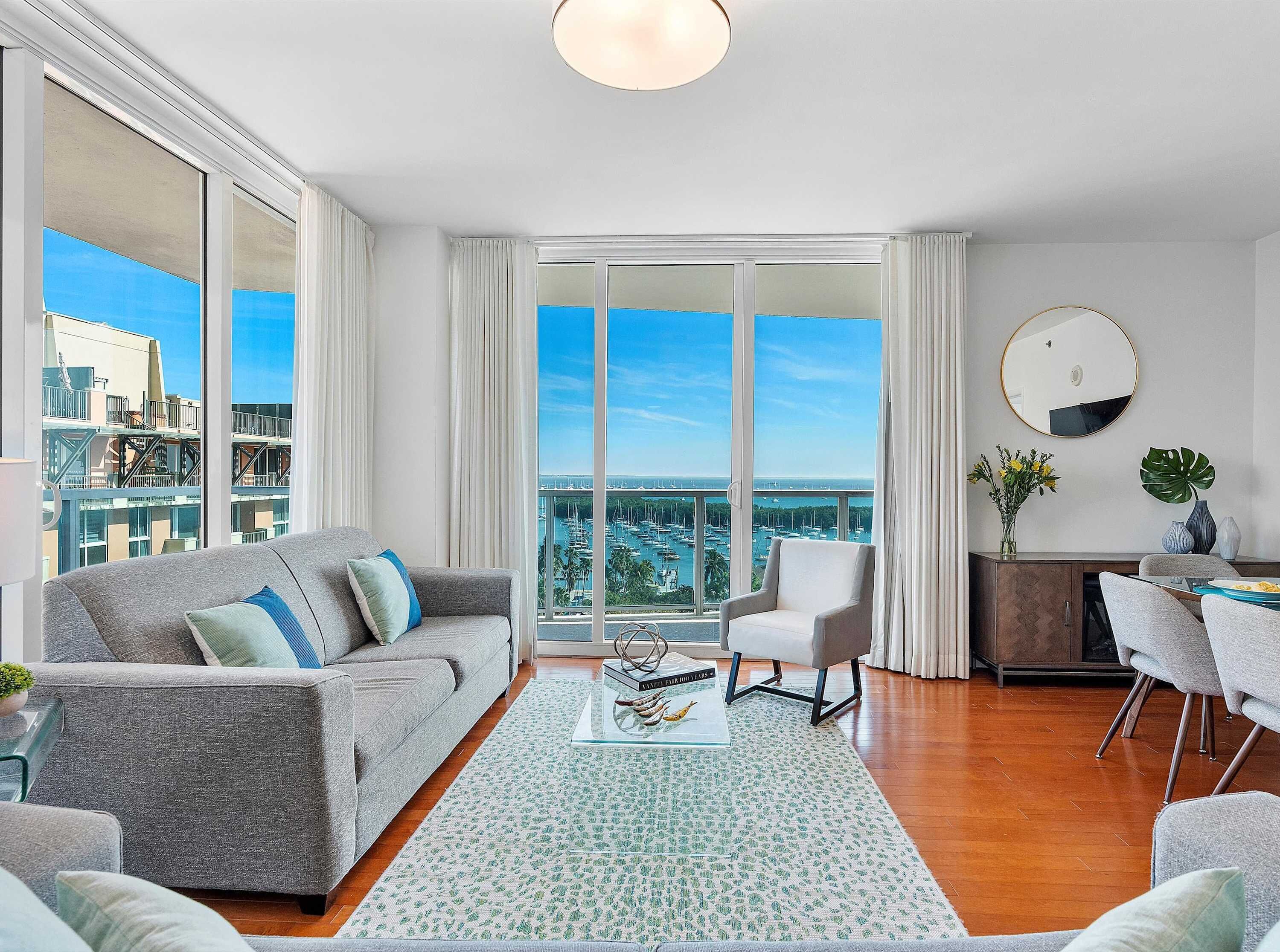 Télévision, espaces bureaux