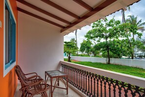 Deluxe Cottage, Balcony | Balcony