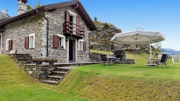 Tempat makan outdoor