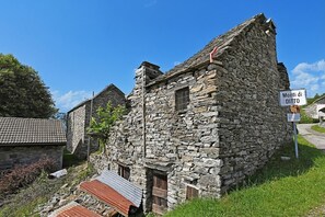 Chalet familial, plusieurs chambres, côté montagne (Rustico San Martin) | Extérieur
