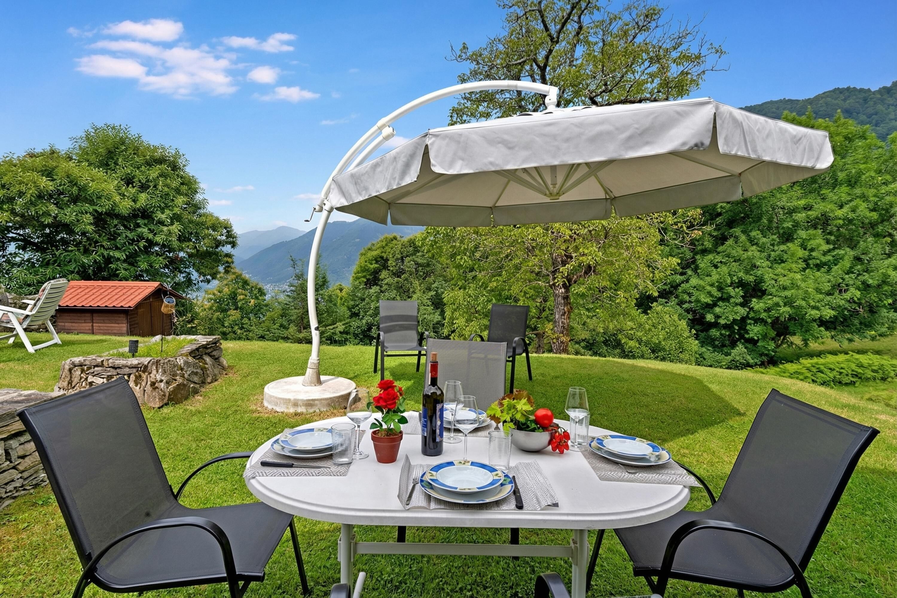 Familienchalet, Mehrere Schlafzimmer, Bergseite (Rustico San Martin) | Speisen im Freien