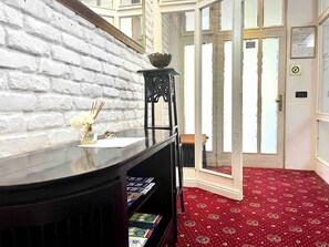 Apartment, 2 Schlafzimmer, Balkon, Stadtblick | Unterkunftsgelände