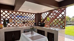 Khu ăn uống