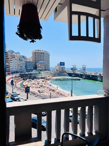 Ma Maison, Luxury 3-bedroom apartment with Sea View on Stanley bridge Alexandria
