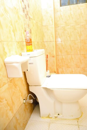 Dusche, Handtücher, Seife, Shampoo