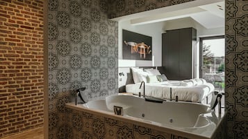 Bain à remous intérieur