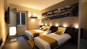 Standard Triple Room | Free WiFi