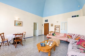 Standard Apartment, 3 Bedrooms, Balcony (Ca Moretto Sea-View Terrace Apartment) | Living area