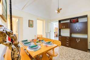 Standard Apartment, 3 Bedrooms, Balcony (Ca Moretto Sea-View Terrace Apartment) | Dining