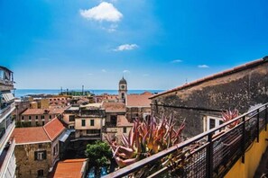 Standard Apartment, Multiple Bedrooms (Ca Moretto) | Property grounds - Ca Moretto (Sanremo)