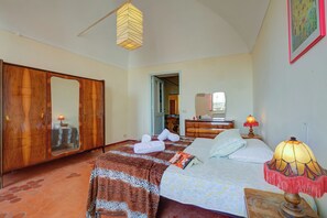 Standard Apartment, Multiple Bedrooms (Ca Moretto) | 3 bedrooms, iron/ironing board, free WiFi, bed sheets - Ca Moretto (Sanremo)