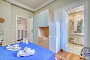 2 soverom, strykejern/-brett, wi-fi (inkludert) og sengetøy