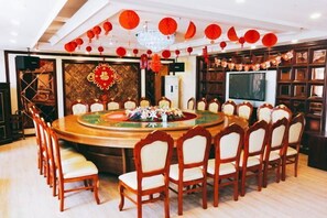 Restaurant - Huifong International Hotel (Dunhua)