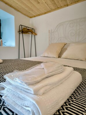 2 Schlafzimmer, Bügeleisen/Bügelbrett, Bettwäsche