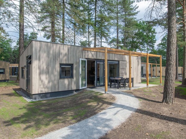 Chalet | Exterior - Chalet in Eindhoven Near Green Forests (Mierlo)