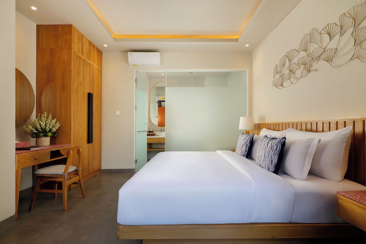 Family Suite, Pool View | 3 bedrooms, free WiFi