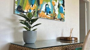 Interior - Hope Winds - by Zenbreak (Providence)