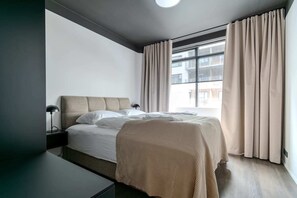 2 Schlafzimmer, Schreibtisch, Bügeleisen/Bügelbrett, WLAN