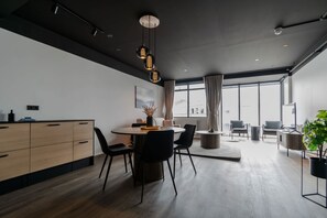 Dining - B2 - Two Bedroom Apartment with Balcony (Reykjavík)