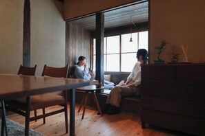 Living area - 八百熊川 Yao-Kumagawa (Wakasa)