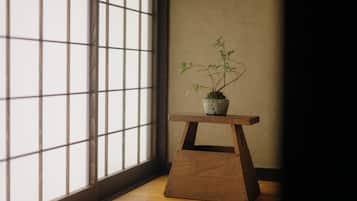 Condo design, vista para a cidade (HIBARI, Room rental, 0.4km from front) | Edredons de pluma, individualmente decorados, individualmente mobiliados