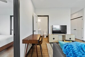 1 camera, una scrivania, ferro/asse da stiro, Wi-Fi