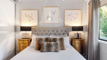 1 slaapkamer, een strijkplank/strijkijzer, gratis wifi, beddengoed