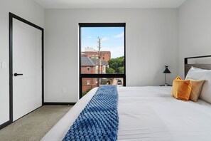 2 quartos, escrivaninha, ferros/tábuas de passar roupa, Wi-Fi