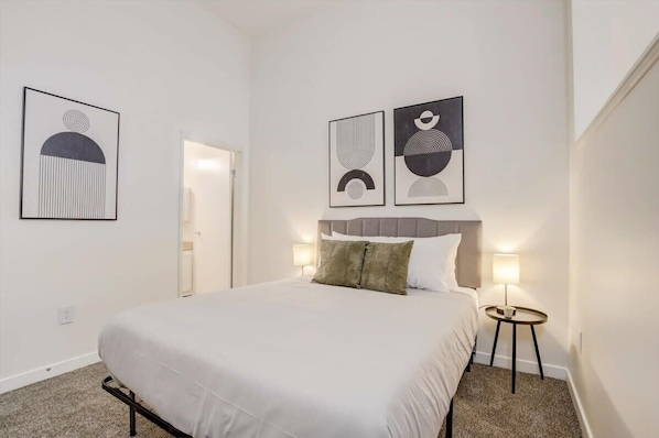 1 chambre, bureau, fer et planche Ă repasser, Wi-Fi