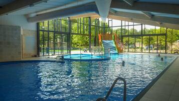 Chalet | Pool | Indoor pool, outdoor pool