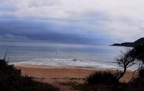 Beach - Here Nashan Nahai Surfing Seaview Homestay (Sanya Wuzhizhou Island Houhai Bay Branch) (Sanya)