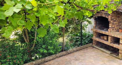Superb, comfortable 7-room house Plateau de Saclay / Paris / RER B