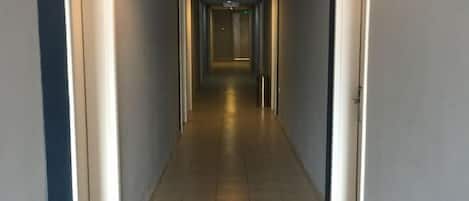 Interni