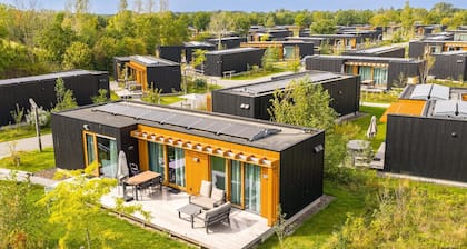 Lodge Near Brouwersdam & North Sea Beaches